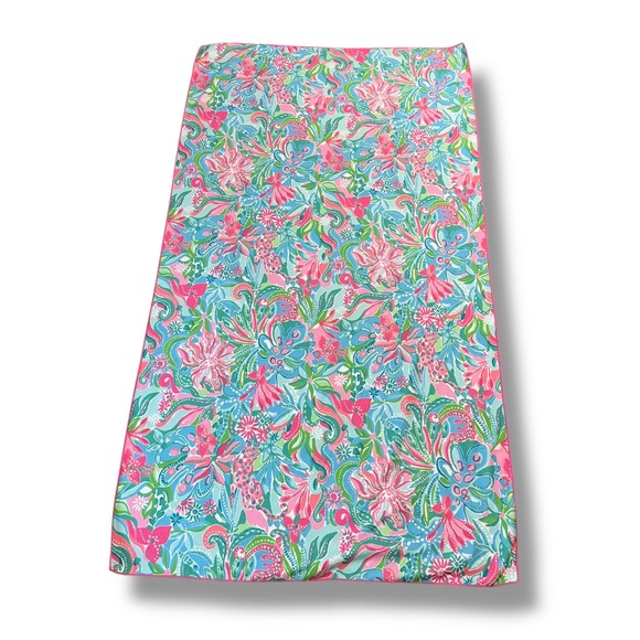 Lilly Pulitzer Yoga Towel Microfiber Quick Dry Large Pink Blue Floral - Picture 4 of 5